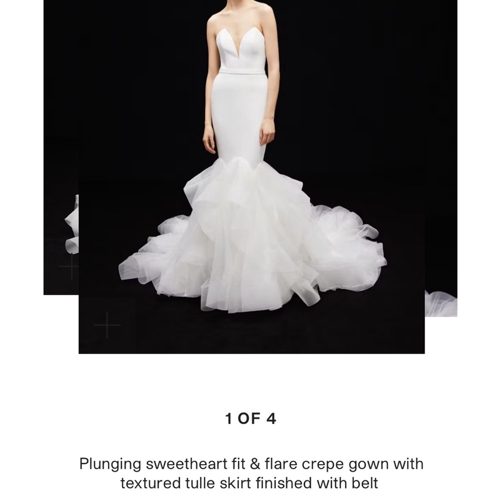 Elegant White Crepe Gown with Tulle Skirt